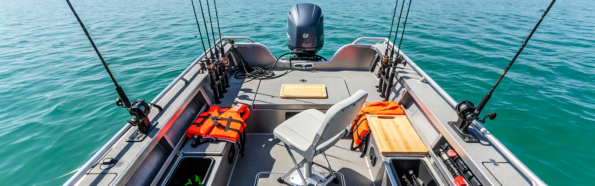 🚤 Ultimate Boat Organization for Small Spaces: Smart Storage Hacks Every Boater Needs